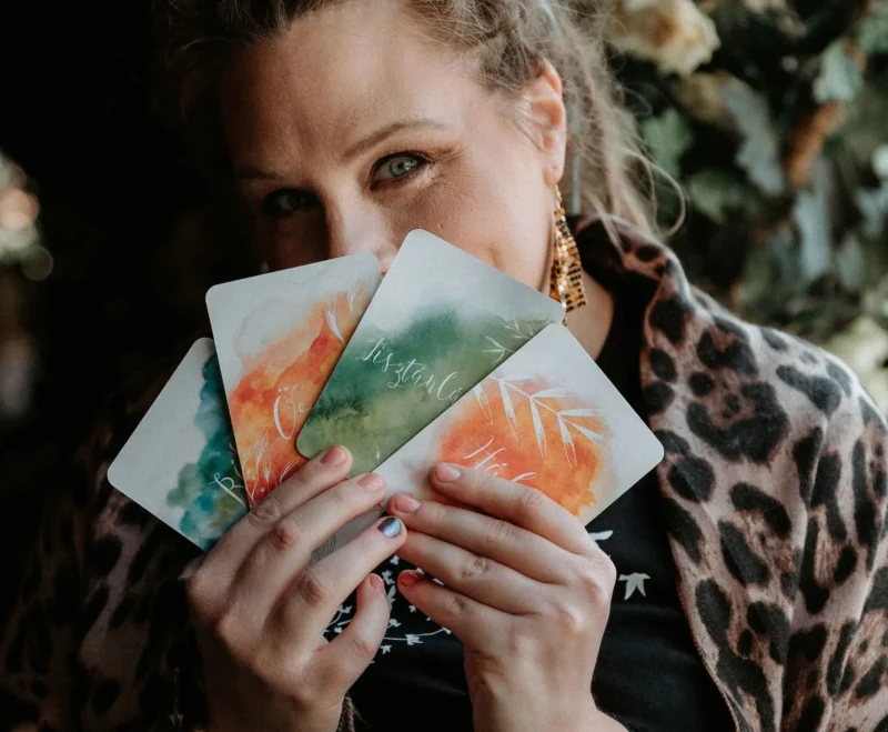 Révész Krisztina gyógymasszőr, csontkovács, testtartásjavítás, stressz, fájdalom, Access Consciousness, doTERRA aromaterápia, wellness tanácsadás